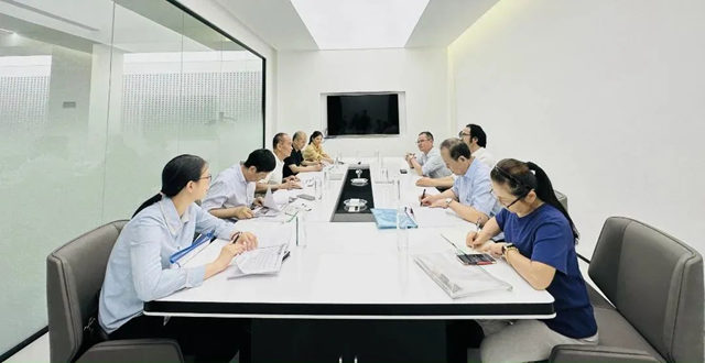 新锐榜权威评委团莅临惠达瓷砖参观考察