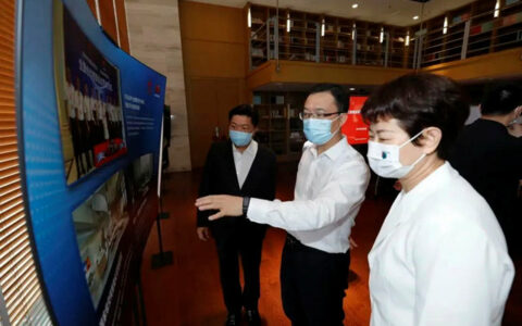 市工业和信息化局领导莅临左右家私调研指导，共推企业高质量发展