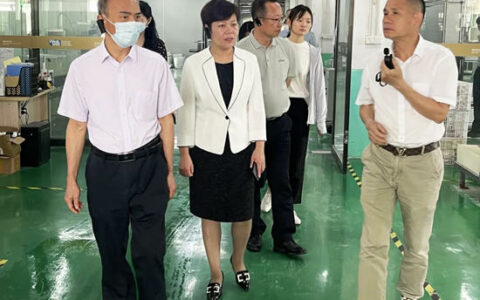 广东省政协调研组一行到樱井参观交流