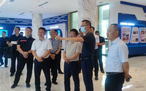 市区人大常委会调研组莅临兴事发集团调研