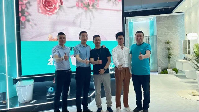 惠达卫浴亮相深圳时尚家居设计周SMART智家展