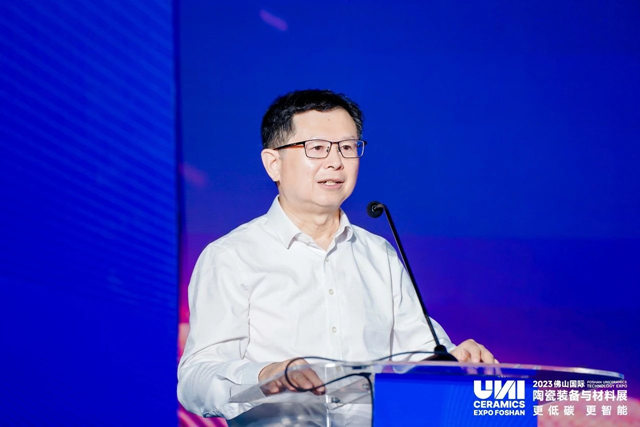 陶瓷及装备产业集群战略合作签约暨科达甄陶MOM新品发布