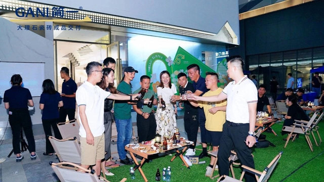 简一5S成品交付体验馆东莞盛大启航！
