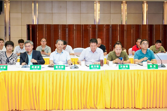 “无醛人造板及其制品”团体标准研讨会在世友隆重召开