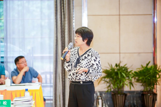 “无醛人造板及其制品”团体标准研讨会在世友隆重召开