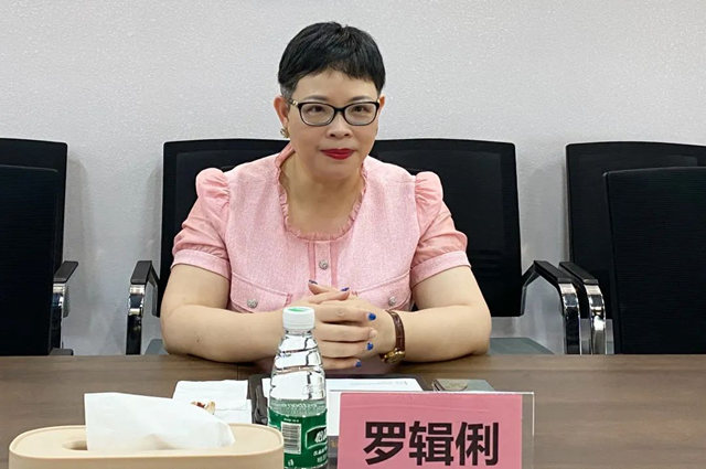 舒福德智能床总裁黄小卫、营销总监贺爱华莅临简爱集团参观交流，共商合作战略！