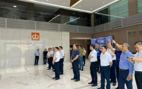广西高端绿色家居产业工作专班莅临亚度考察调研并达成合作签约