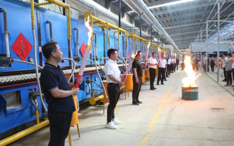 杭瑞企业甘肃陶瓷基地第一条生产线顺利点火