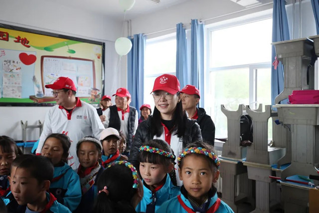 顶固青海希望小学爱心公益活动圆满完成