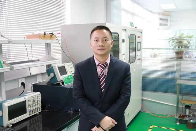 亚运火炬手江朝军：用“公牛精神”，守护千家万户安全用电