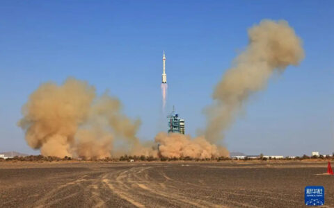 神舟十七发射成功，北新灯塔为中国载人航天再立新功