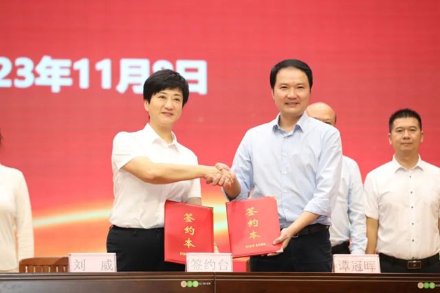 爱阁工房全屋定制与广西工业职业技术学院签约仪式圆满举行