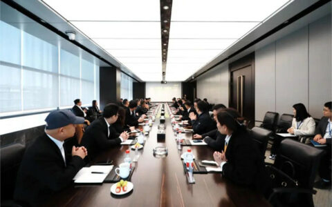 亚厦装饰集采中心举行2023年战略合作签约仪式
