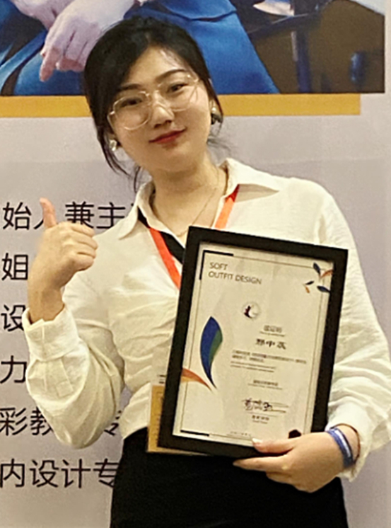 紫荆花BCG艺术涂料丨创新的产品和独特的工艺经三位巧匠之手，成功在第四届全国艺术涂料技能竞赛荆彩绽放