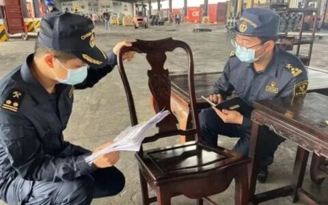 广州海关查获20件濒危物种奥氏黄檀家具