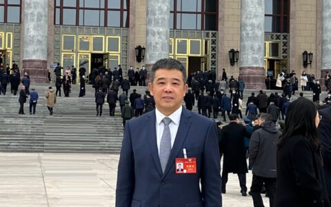 全国政协委员李连柱：加强中小企业海外拓展服务组织引导，让中小企业更好“走出去”