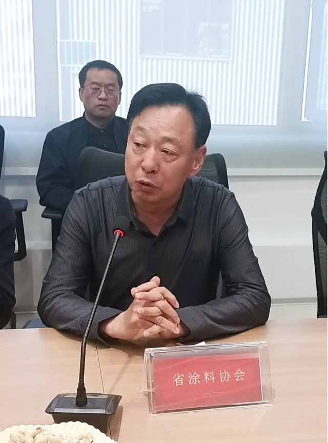 河南省涂料行业协会秘书长受邀参加卧龙·星邦战略合作签约仪式