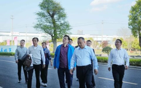 央视著名品牌顾问李光斗教授莅临智宬轩系统门窗