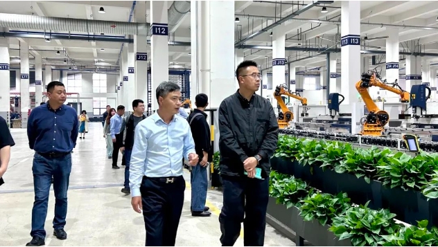 中国联合工程有限公司领导及专家莅临浙江华威门业指导“未来工厂”试点建设