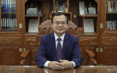 巴德士方学平：“6+1”赛道齐头并进 多措并举“破壁”突围 ——第十五届金漆奖年度风云人物系列