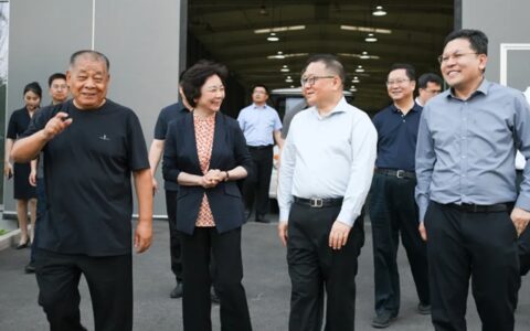 中央广播电视总台副台长胡劲军到奥润顺达集团调研