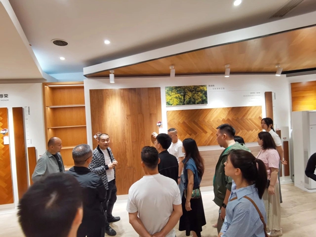 世友地板X江西丛一楼装饰战略合作签约仪式顺利举行