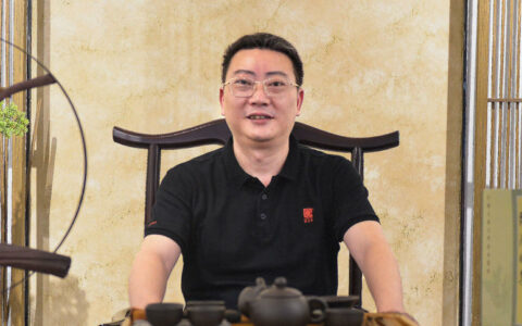 内卷狂潮中，100多一平方的嘉宝莉雅晶石不降反增 ——访嘉宝莉艺术涂料销售总监彭元聪
