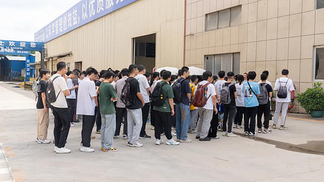 广东药科大学师生参观巴德士：深度体验涂料科技，收获满满！