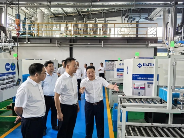 引领行业变革！株洲市委副书记、政法委书记何恩广等领导莅临贵派集团视察与调研