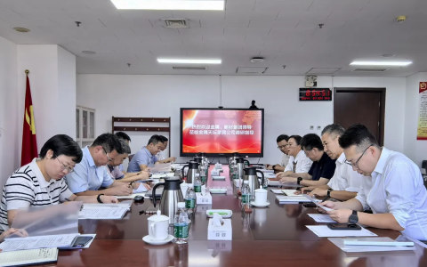 金隅集团副总经理刘文彦带队调研金隅天坛家具公司