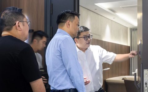 永康市委副书记王海涛一行莅临金凯德调研指导