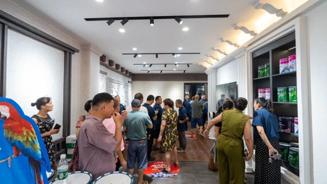巴德士仿石漆仓储运营中心多地开花