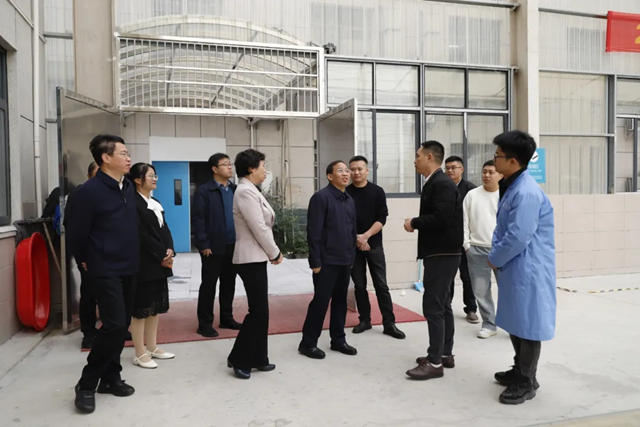江西省工信厅副厅长辛清华到广源考察调研