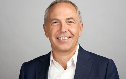 净利润超100亿劲增17.4%！防水巨头去年揽收约948亿元