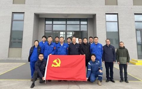 双瑞涂料与沪东中华造船启动党建共建活动