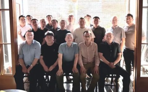 战旗猎猎！东方雨虹董事长李卫国与浙江区域合伙人精锐共绘双过半攻坚路线图
