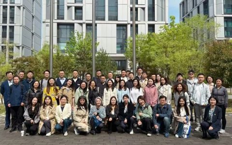 北大光华管理学院MBA师生一行赴东方雨虹参观交流