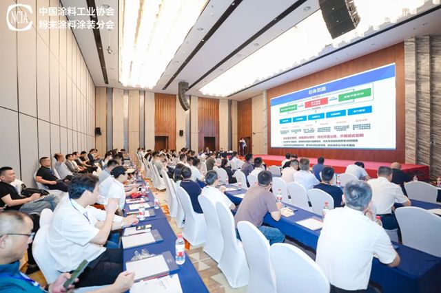 睿智高边角包覆粉末涂料：赋能工程机械领域减污降碳、绿色升级