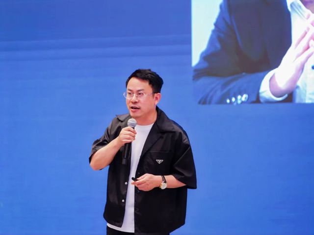 西顿携手设计大咖刘亮週&郑东贤，以光影重构古都设计新思潮