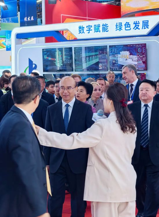 新明珠绿材x萨米特瓷砖 | 闪耀哈尔滨国际经济贸易洽谈会，彰显佛山制造硬核实力