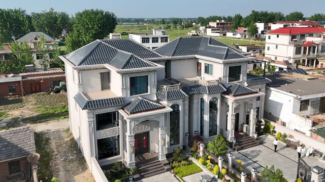 国漆崛起！解码三棵树仿石漆五年市占率第一的"霸榜密码"