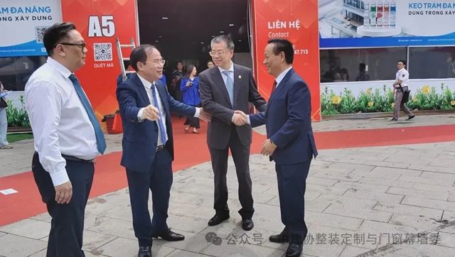 秦占学会长应邀出席“2025越南（河内）国际绿色建材及智能家居展览会”