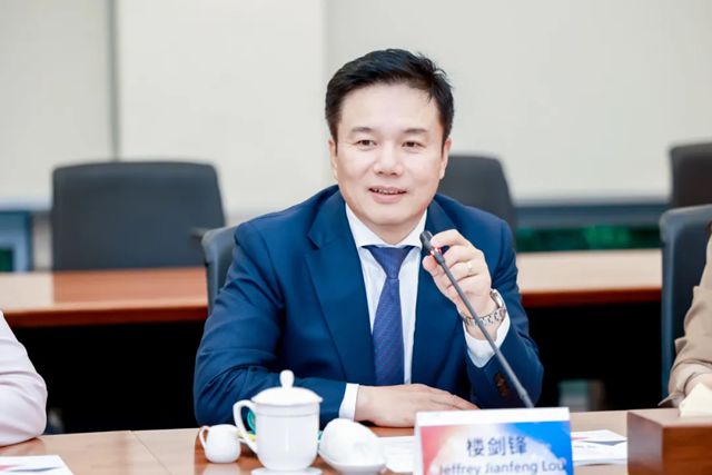 巴斯夫与中欧国际工商学院签署战略合作协议