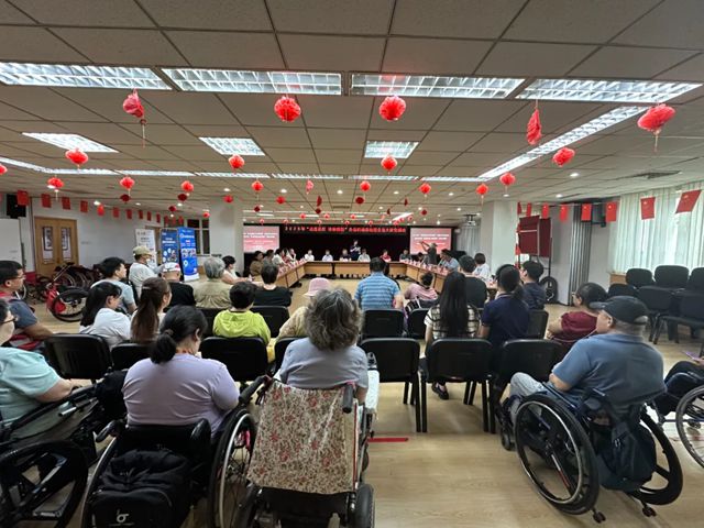 卓宝积极参与公益活动为特殊群体送温暖