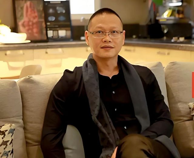 尚品宅配重大人事变动：副总裁胡翊辞任，新聘任两位副总裁