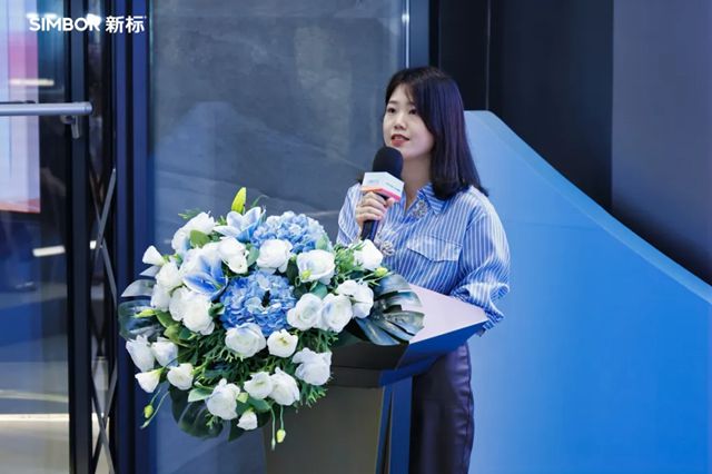 新标门窗大玻璃全景幕墙窗品牌升级发布会，匠筑安全新视界