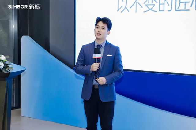新标门窗大玻璃全景幕墙窗品牌升级发布会，匠筑安全新视界