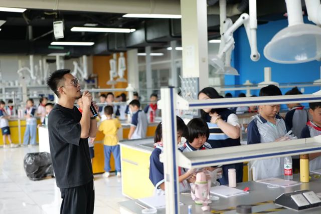 德爱威杭州工厂携手下涯中心小学开启创意研学之旅
