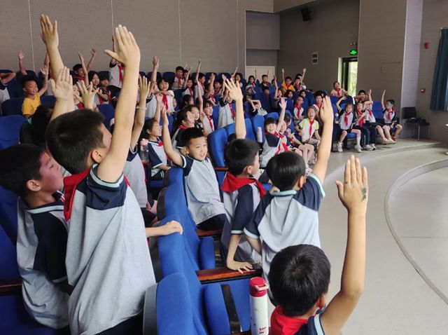 德爱威杭州工厂携手下涯中心小学开启创意研学之旅