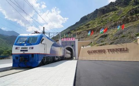 “建”证中亚发展中的北新防水力量